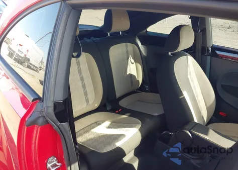 2018 Volkswagen Beetle 2.0T Coast/2.0T S z USA, uszkodzony, nr VIN 3VWFD7AT2JM704969